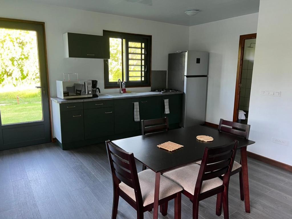 Parea Lodge Huahine Bungalow F2 #Miti Exteriör bild
