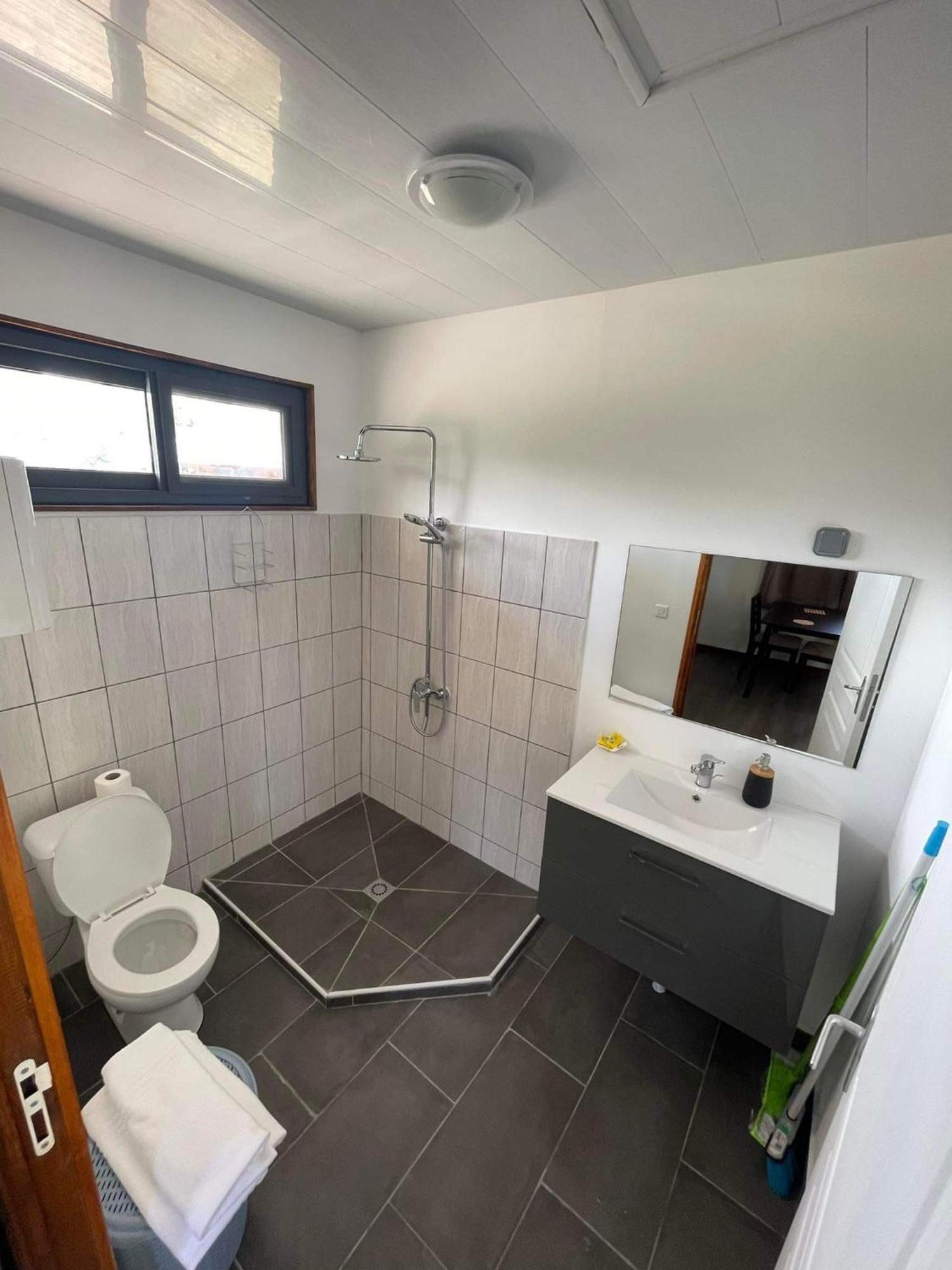 Parea Lodge Huahine Bungalow F2 #Miti Exteriör bild